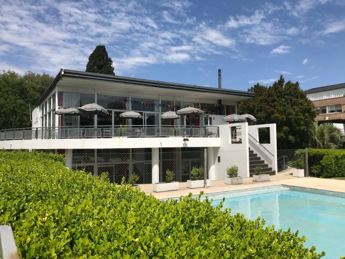 Apartamento En Country Pilar Piscina Parrilla Propia Hasta 4 Personas 외부 사진